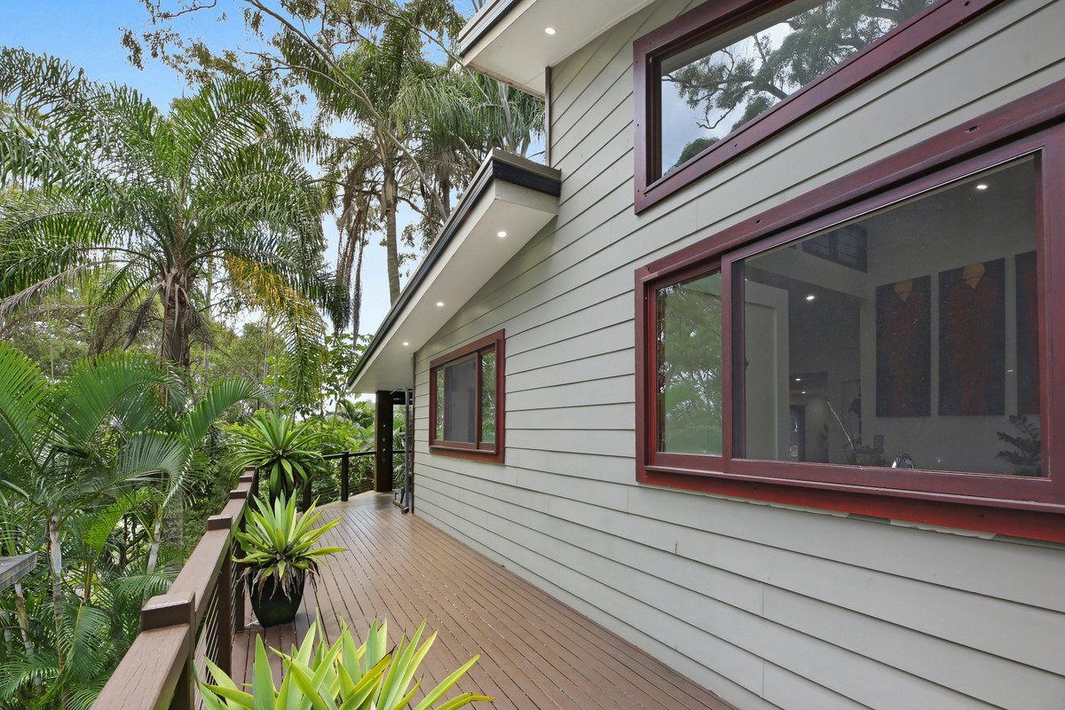 186 West Burleigh Road Burleigh Heads 28