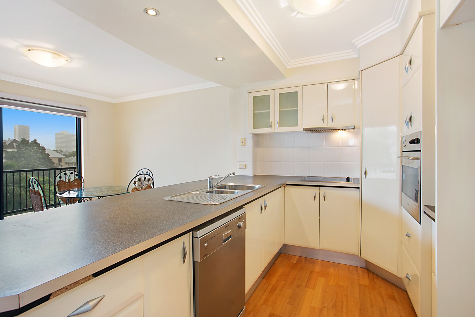 18/62 Garrick Street COOLANGATTA 4