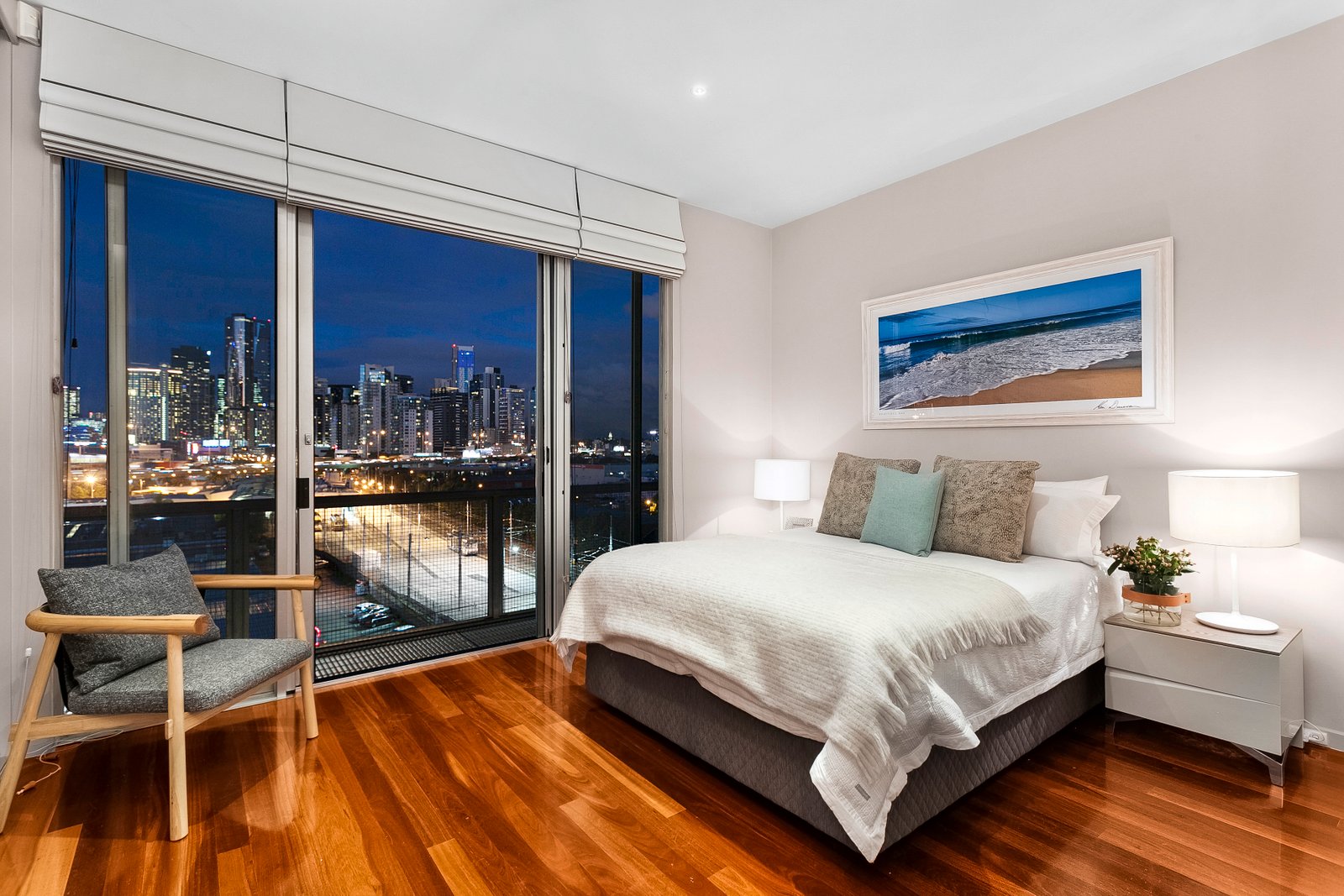 Gallery: 18/66 Montague Street