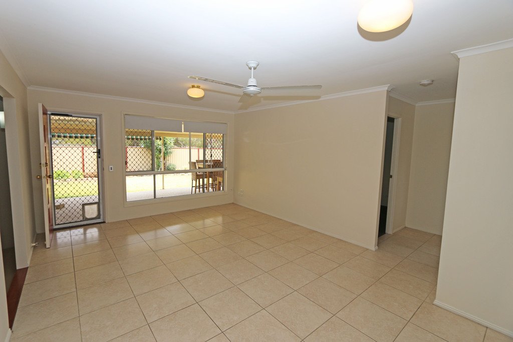1/87 Olsen Avenue LABRADOR 3