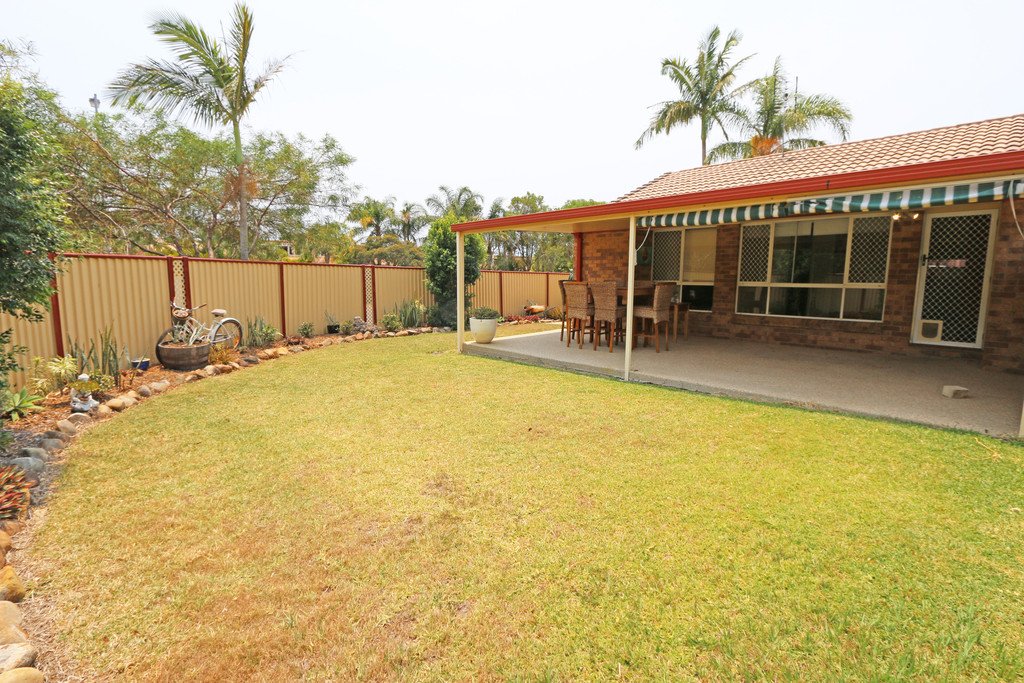 1/87 Olsen Avenue LABRADOR 14