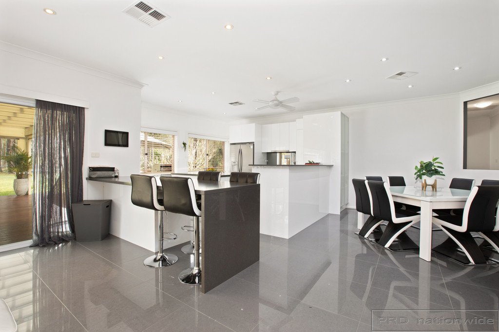 187 Parish Drive THORNTON 10