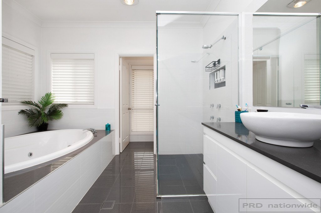 187 Parish Drive THORNTON 17