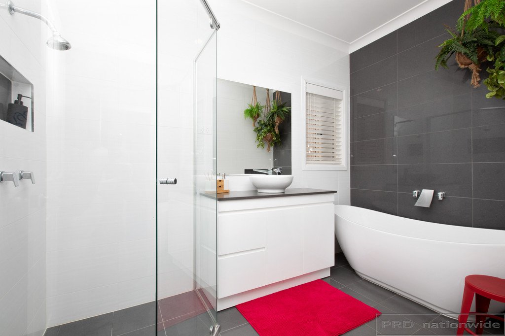 187 Parish Drive THORNTON 20