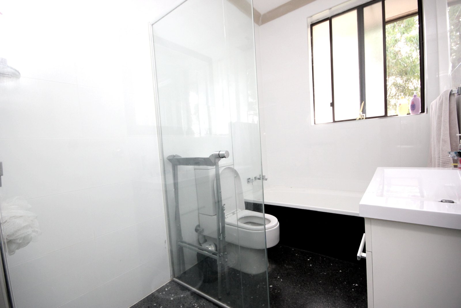 187 President Avenue MONTEREY 5