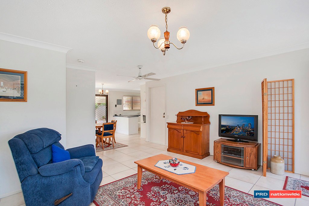 1/87 Treeview Drive BURLEIGH WATERS 4