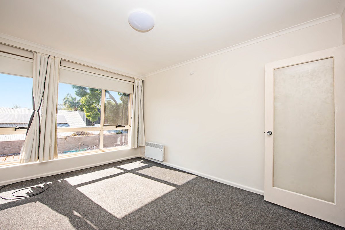 Gallery: 18/71 Allison Road