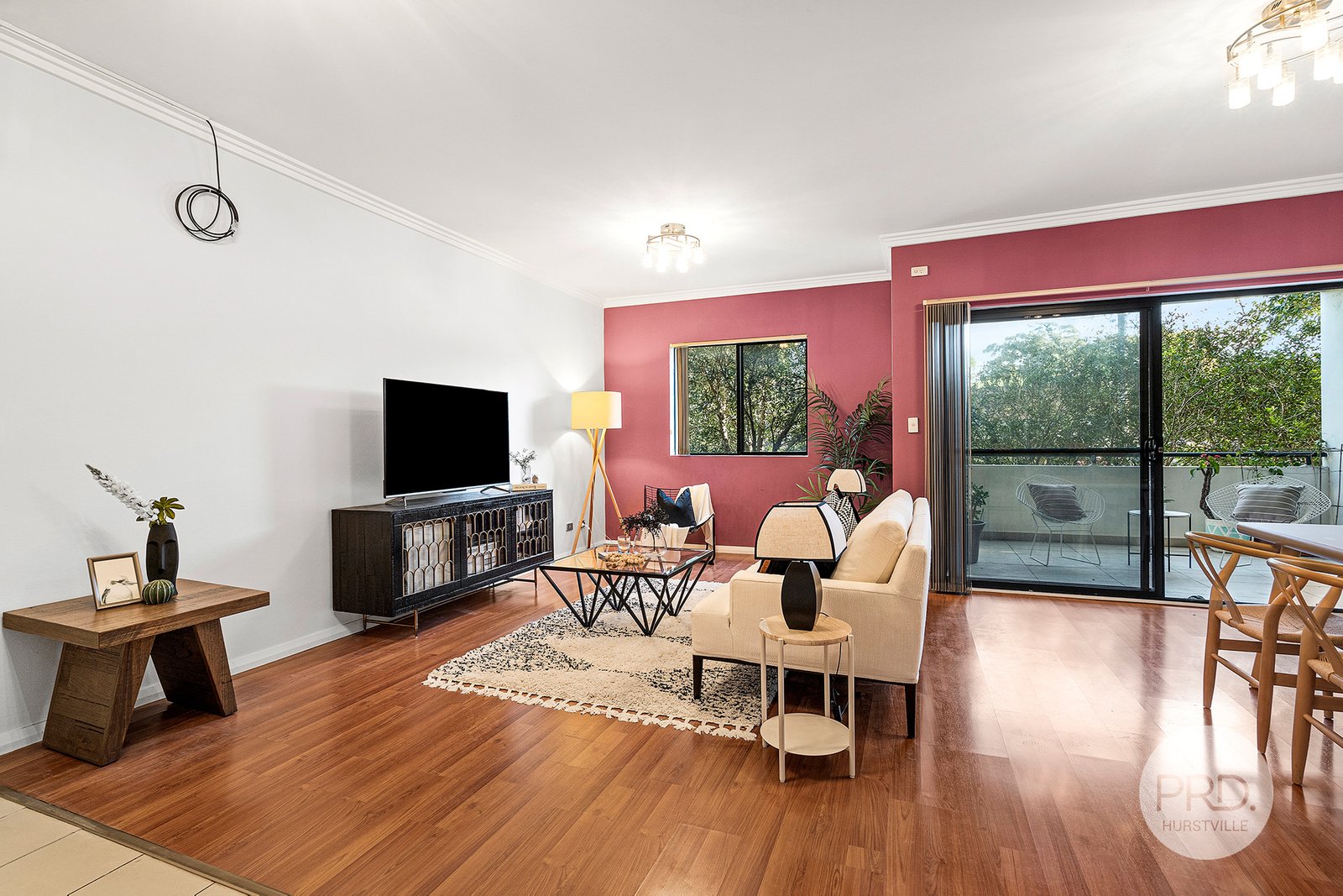 18/74-80 Woniora Road HURSTVILLE 2