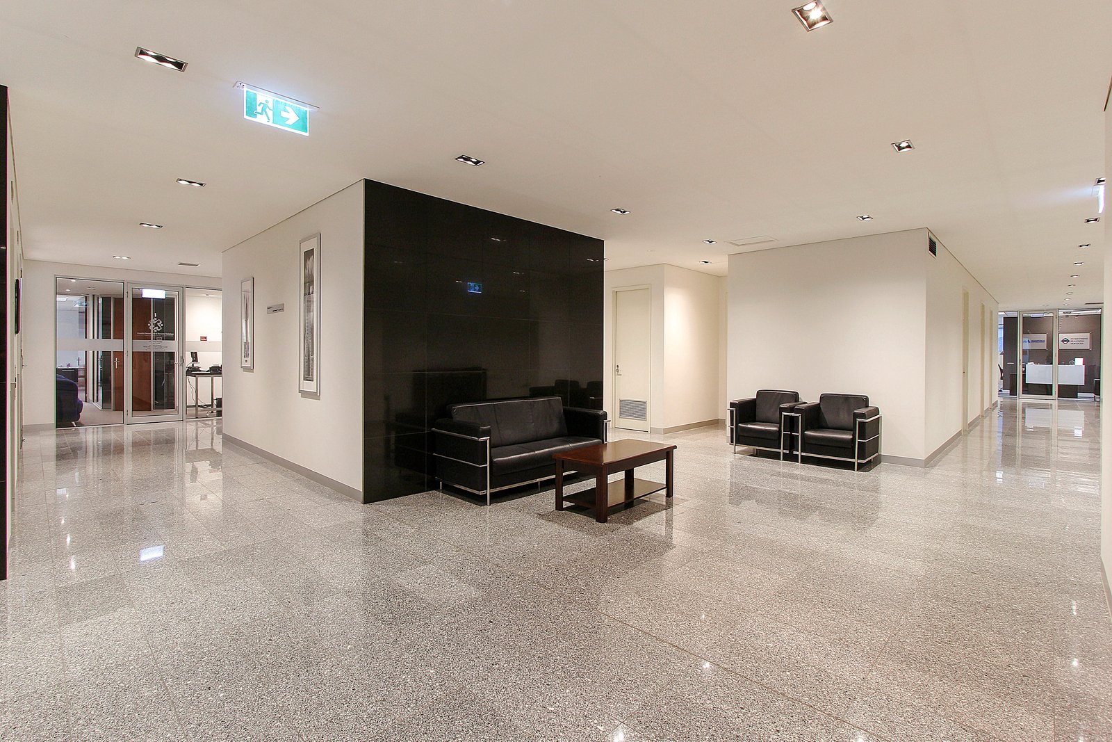 Gallery: 18/799 Springvale Road