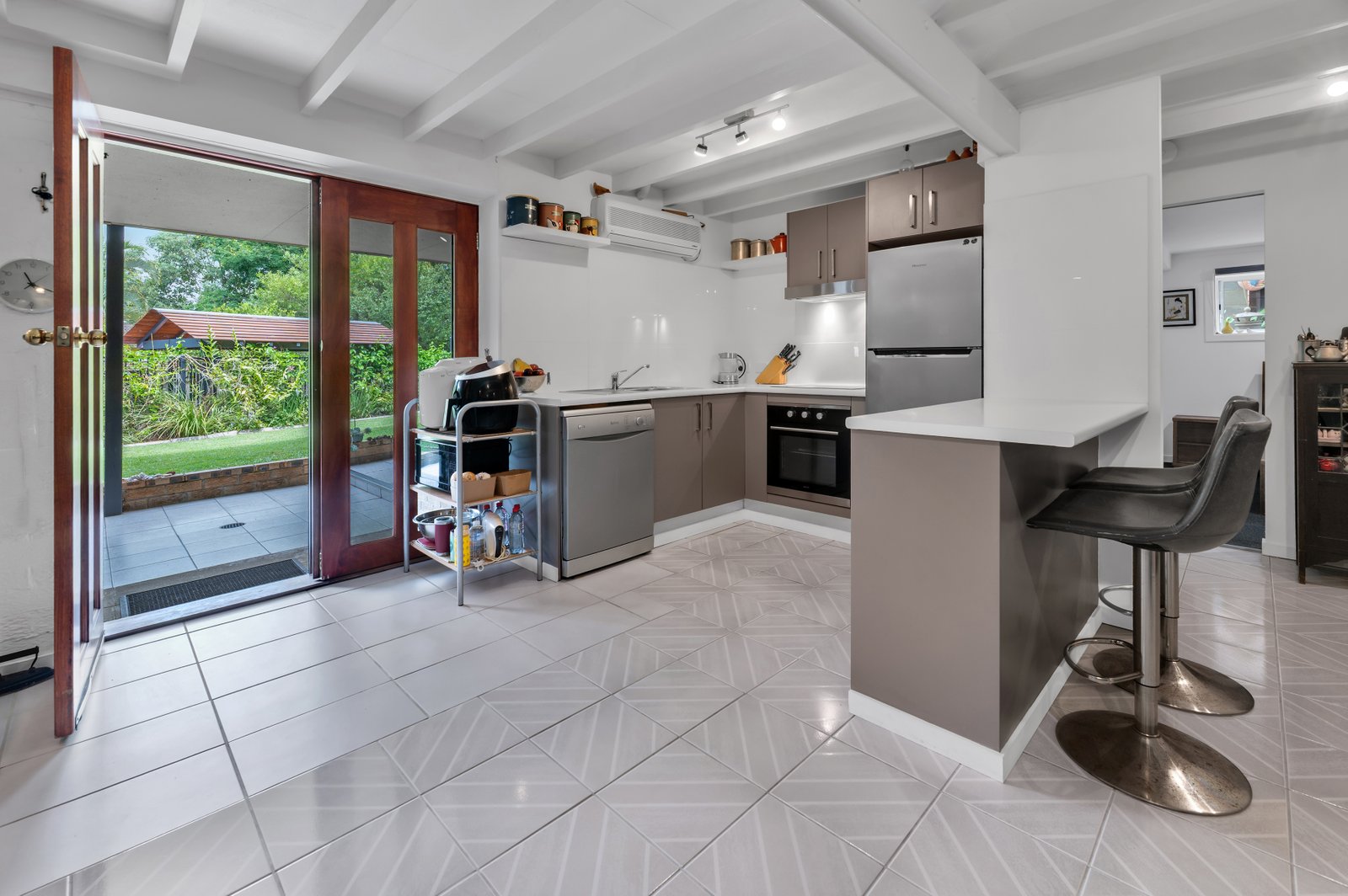 188 Cotlew Street ASHMORE 17