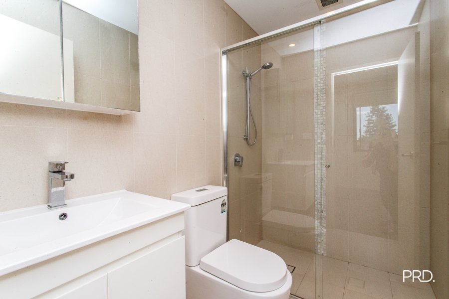 18/8 John Tipping Grove Penrith 9