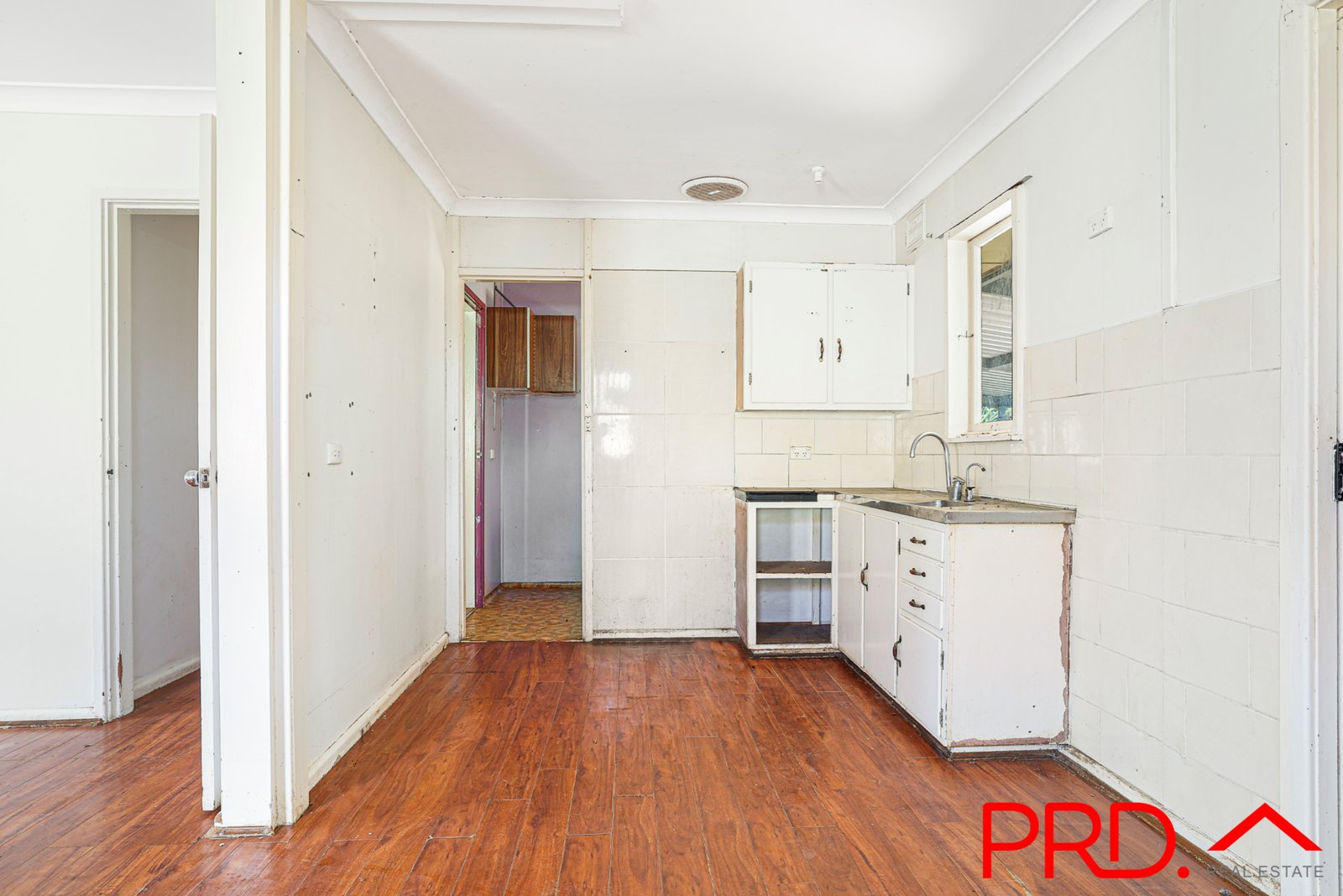 188 Manilla Road TAMWORTH 16