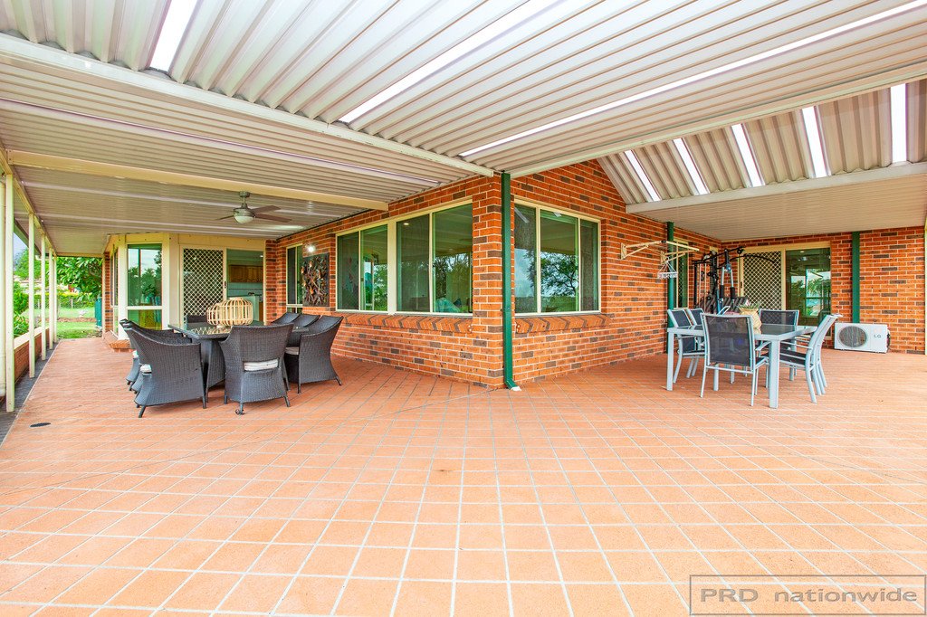188 Somerset Drive THORNTON 8