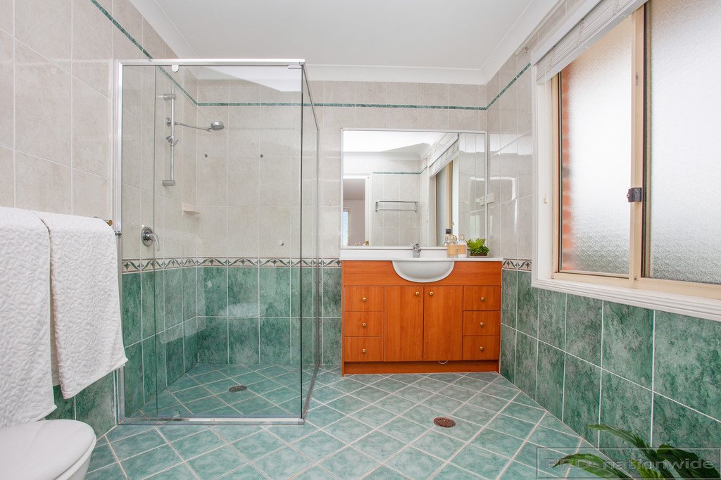 188 Somerset Drive THORNTON 25