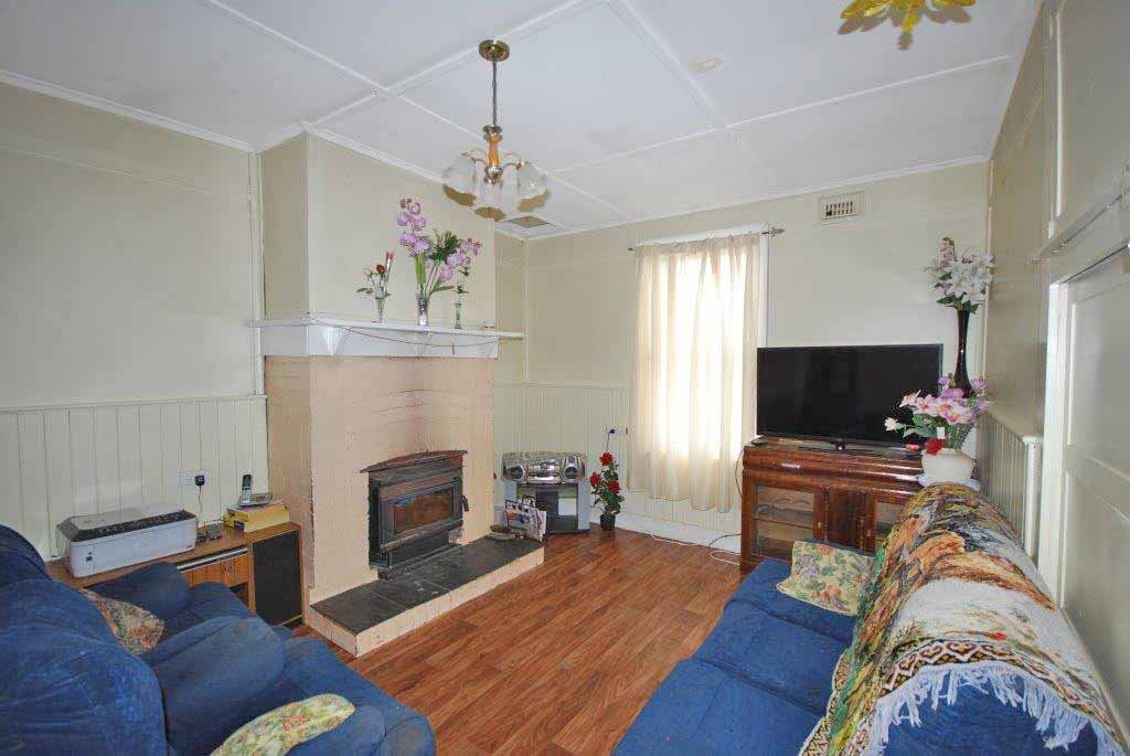 1889 Victoria Valley Road OSTERLEY 3