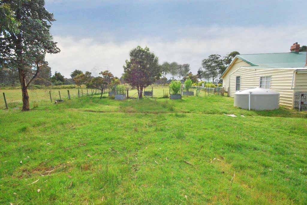 1889 Victoria Valley Road OSTERLEY 12