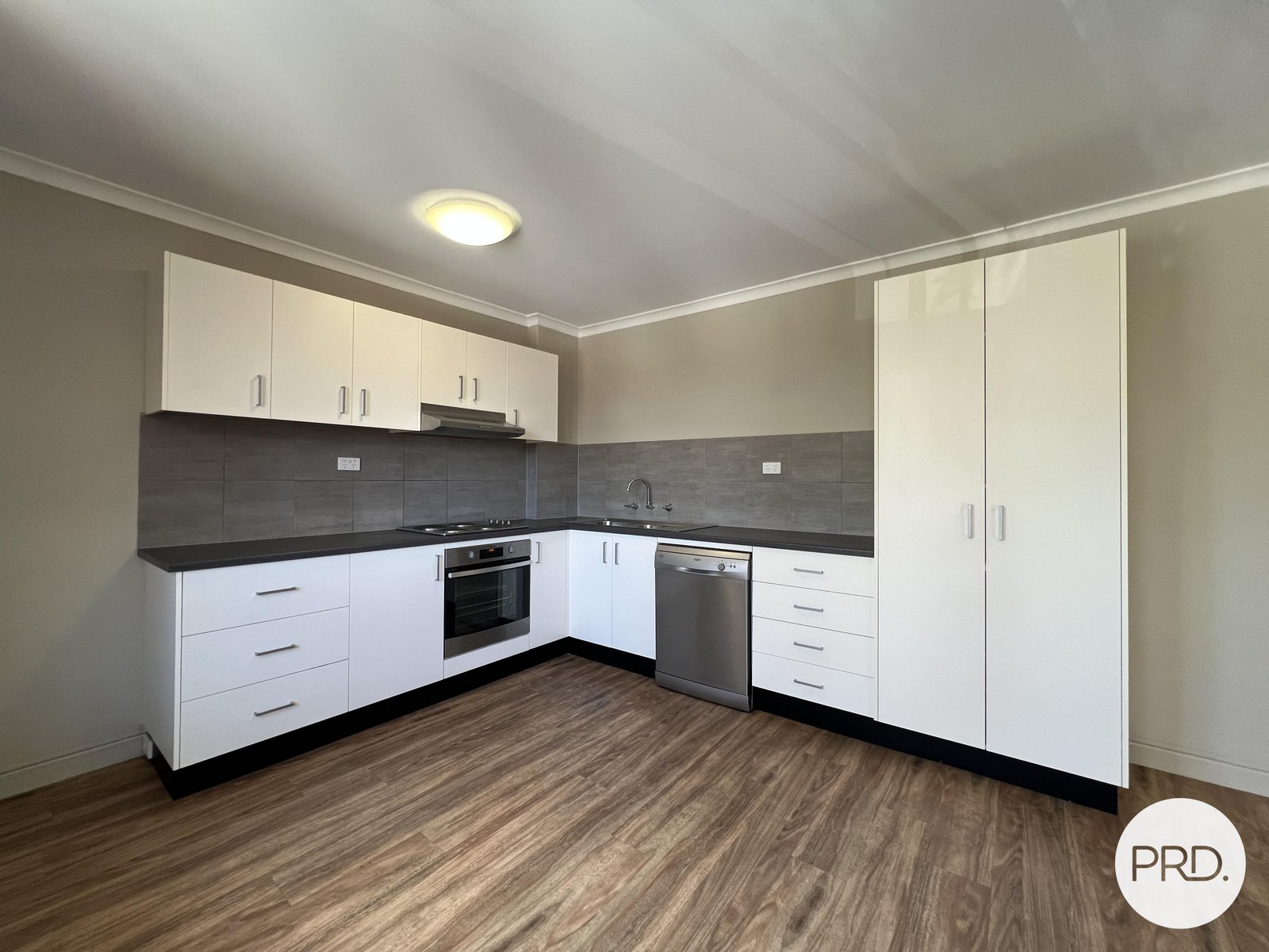 18/9 Crest Road CRESTWOOD 2