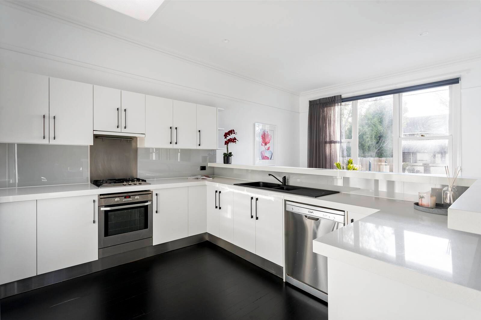 Real Estate and Property in 189 Koornang Road, Carnegie, VIC