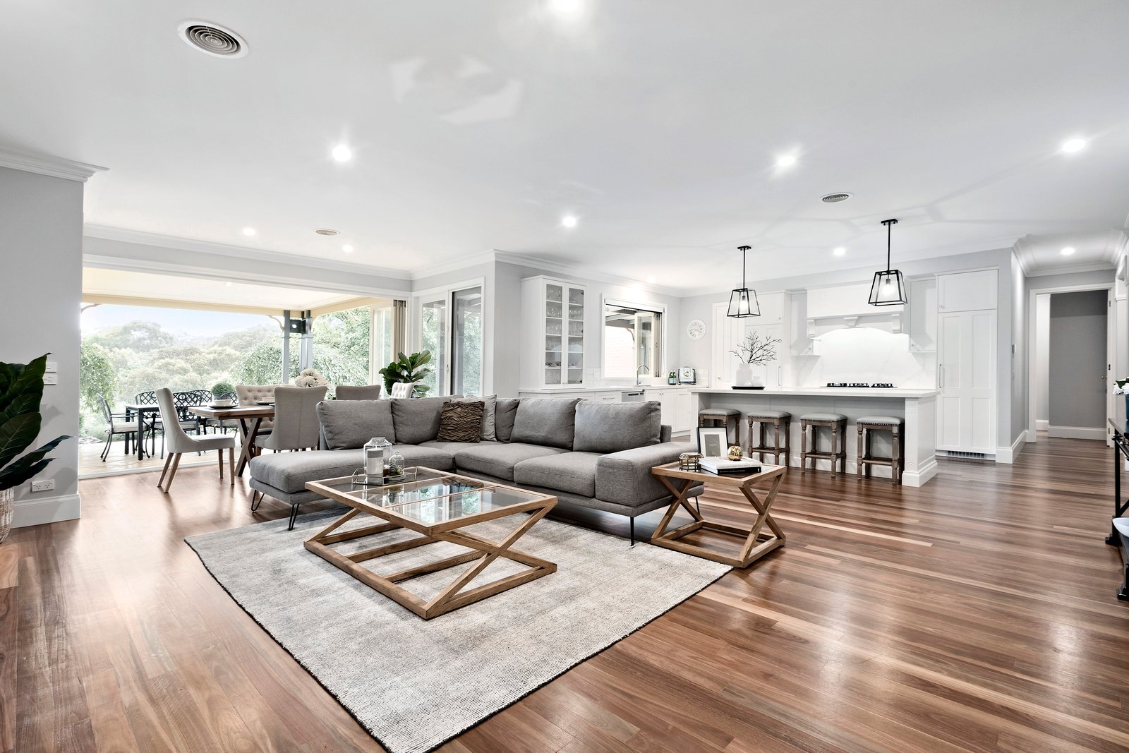 Real Estate and Property in 189 Old Eltham Road, Lower Plenty, VIC