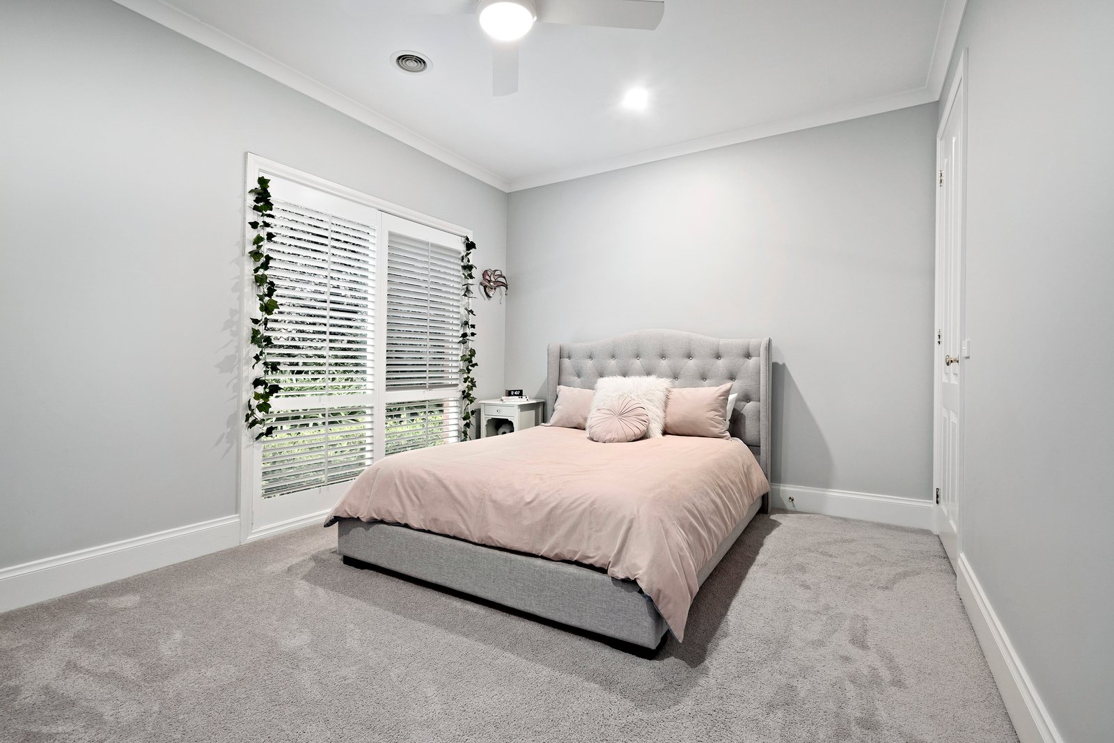 Real Estate and Property in 189 Old Eltham Road, Lower Plenty, VIC