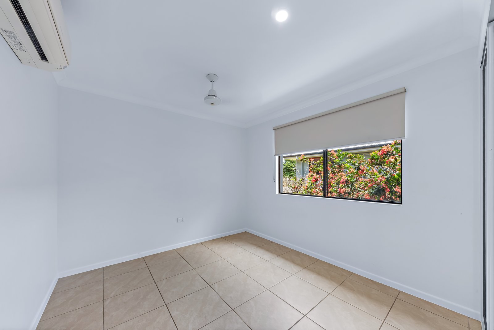 1/89 Parker Rd  CANNONVALE 10