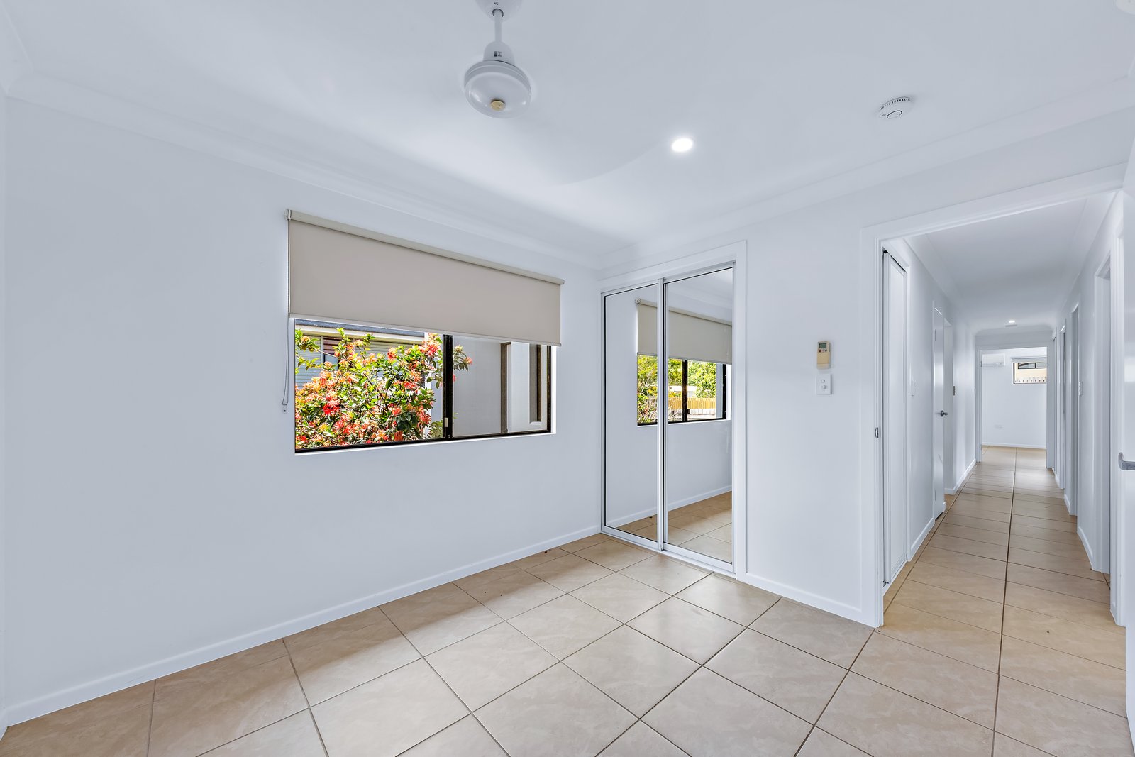 1/89 Parker Rd  CANNONVALE 11