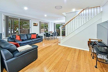 1/89 Penrose Crescent SOUTH PENRITH 3