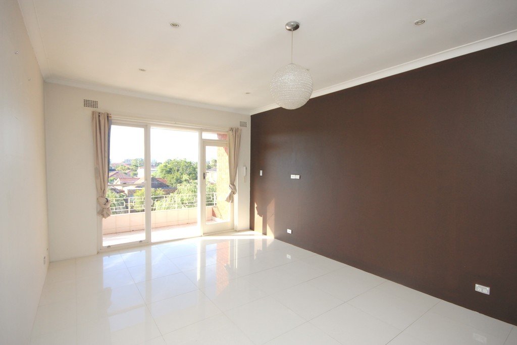 189 President Avenue MONTEREY 2