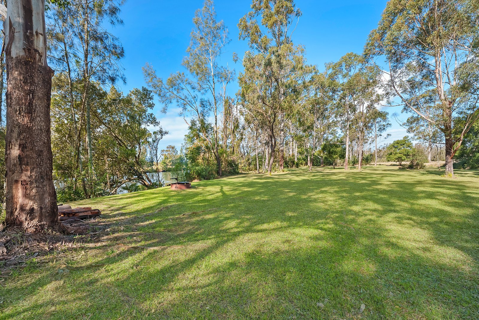 189 Wharf Road JOHNS RIVER 18