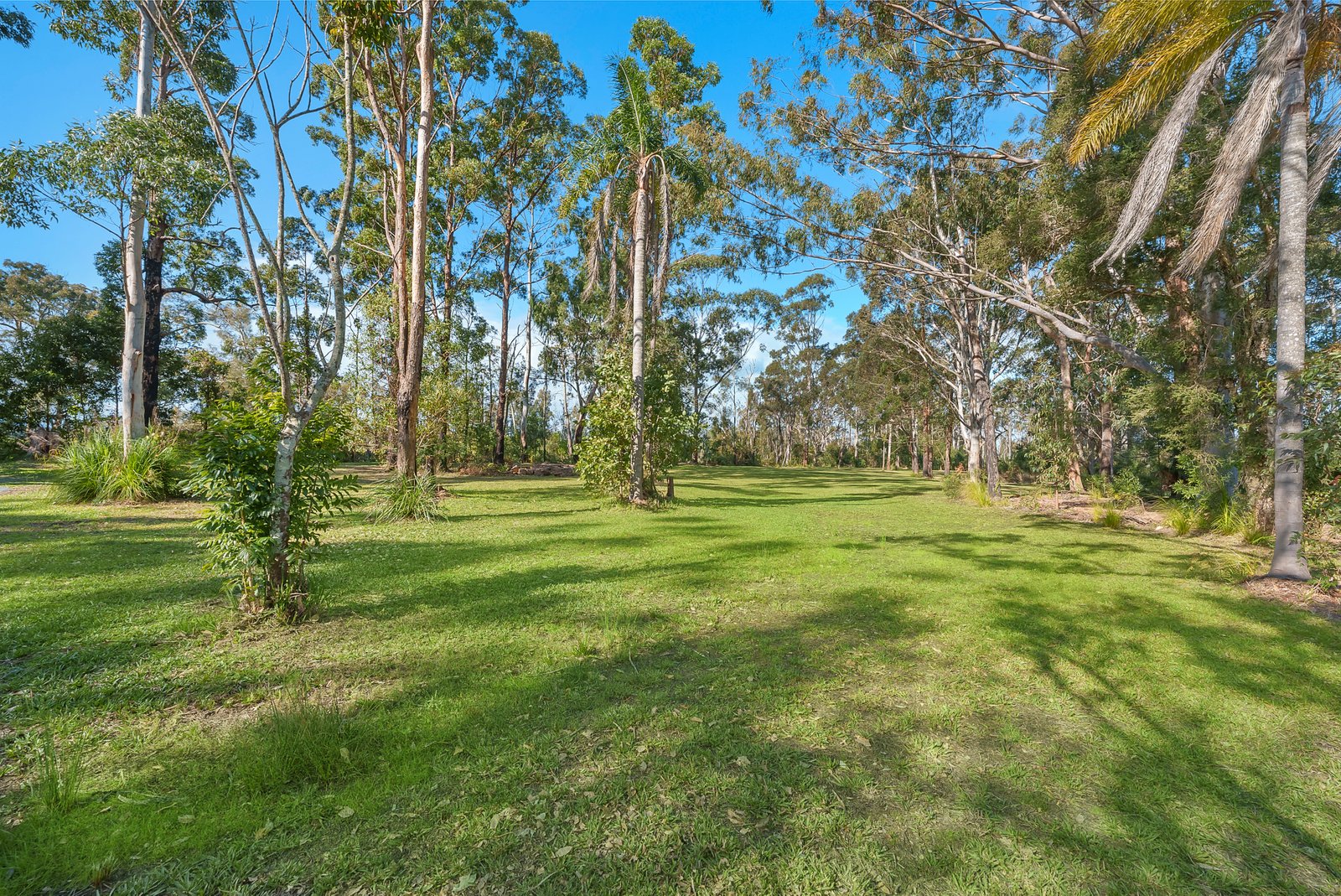 189 Wharf Road JOHNS RIVER 21