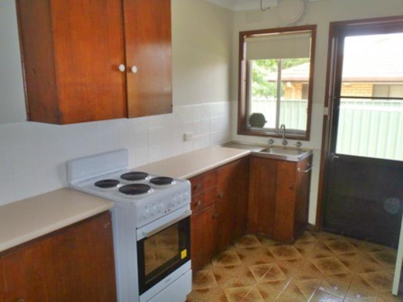 1/89 Ziegler Avenue KOORINGAL 3