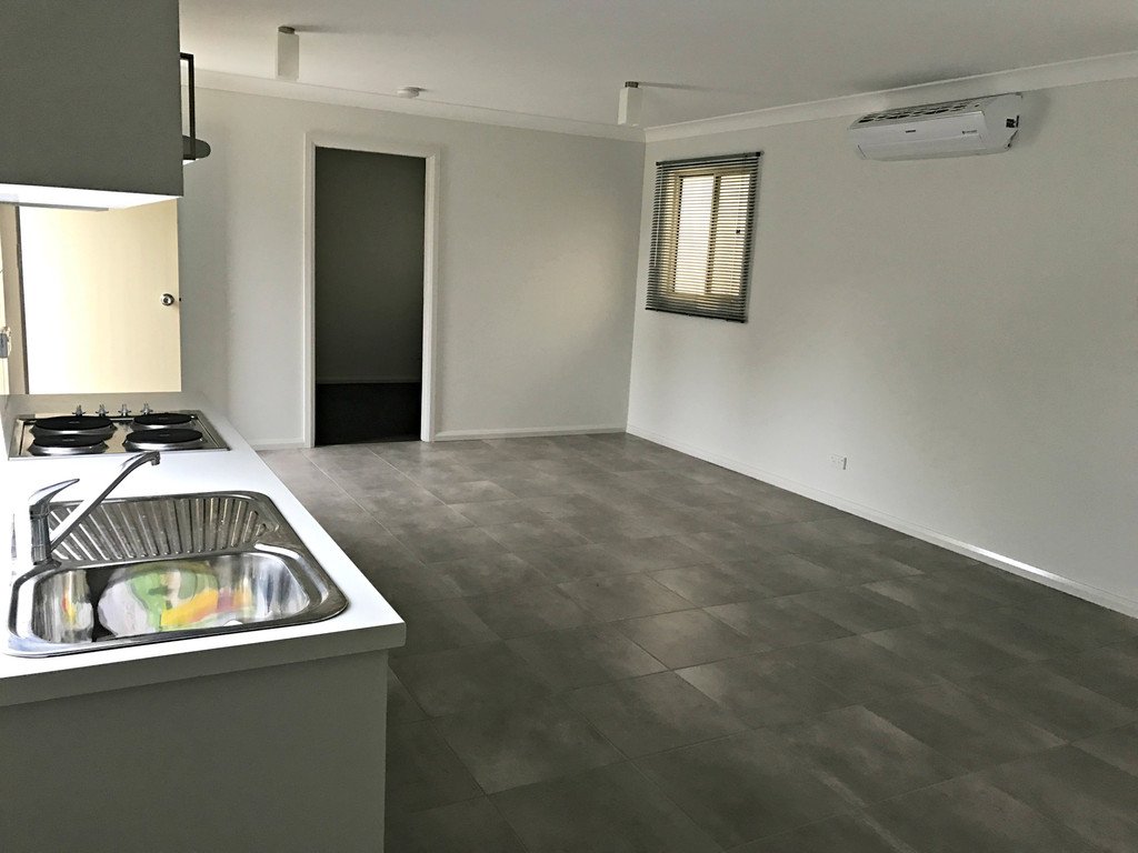 18a Banool Avenue SOUTH PENRITH 4