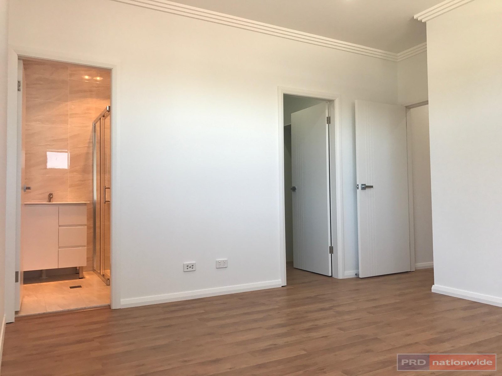 18a Beale Street GEORGES HALL 6
