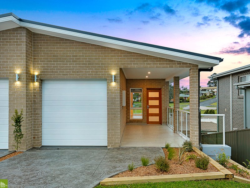 18a Brooks Terrace KANAHOOKA 1