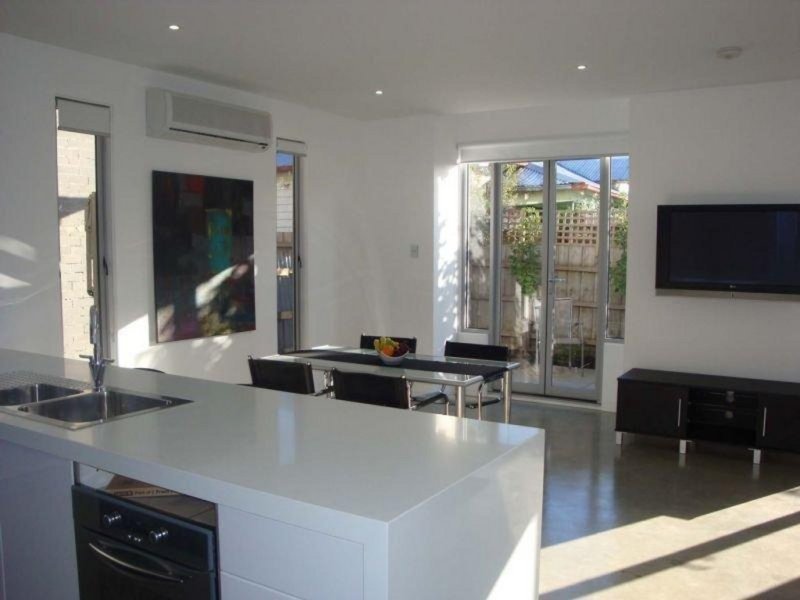 Gallery: 18A Elizabeth Street