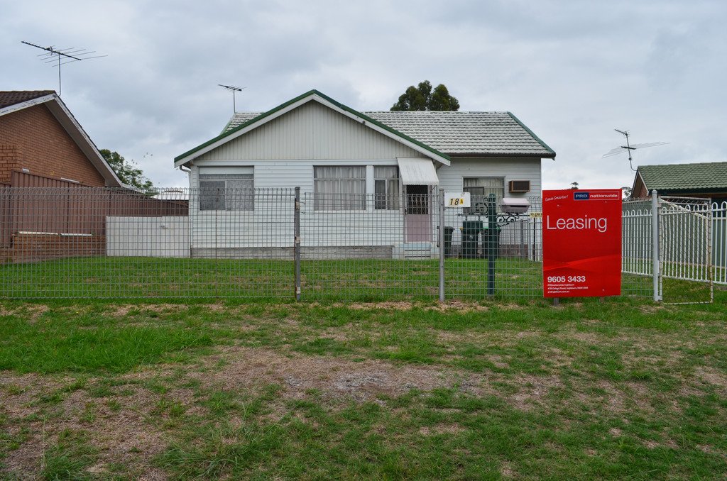 18A Fraser Street MACQUARIE FIELDS 2