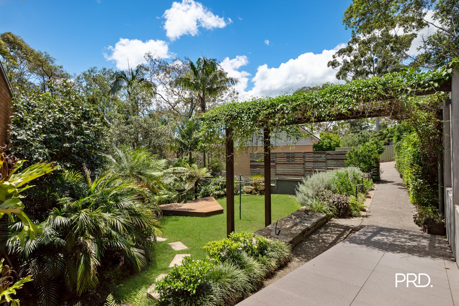 18a Lalor Drive SPRINGWOOD 2