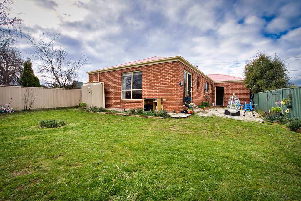 18A Morgan Street SEBASTOPOL 12