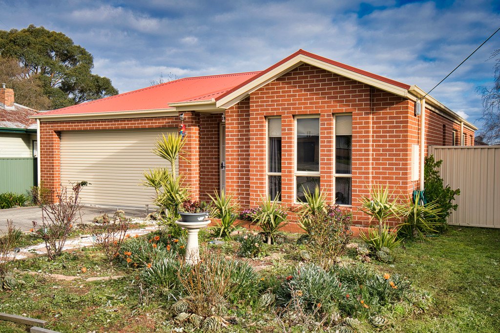 18A Morgan Street SEBASTOPOL 16