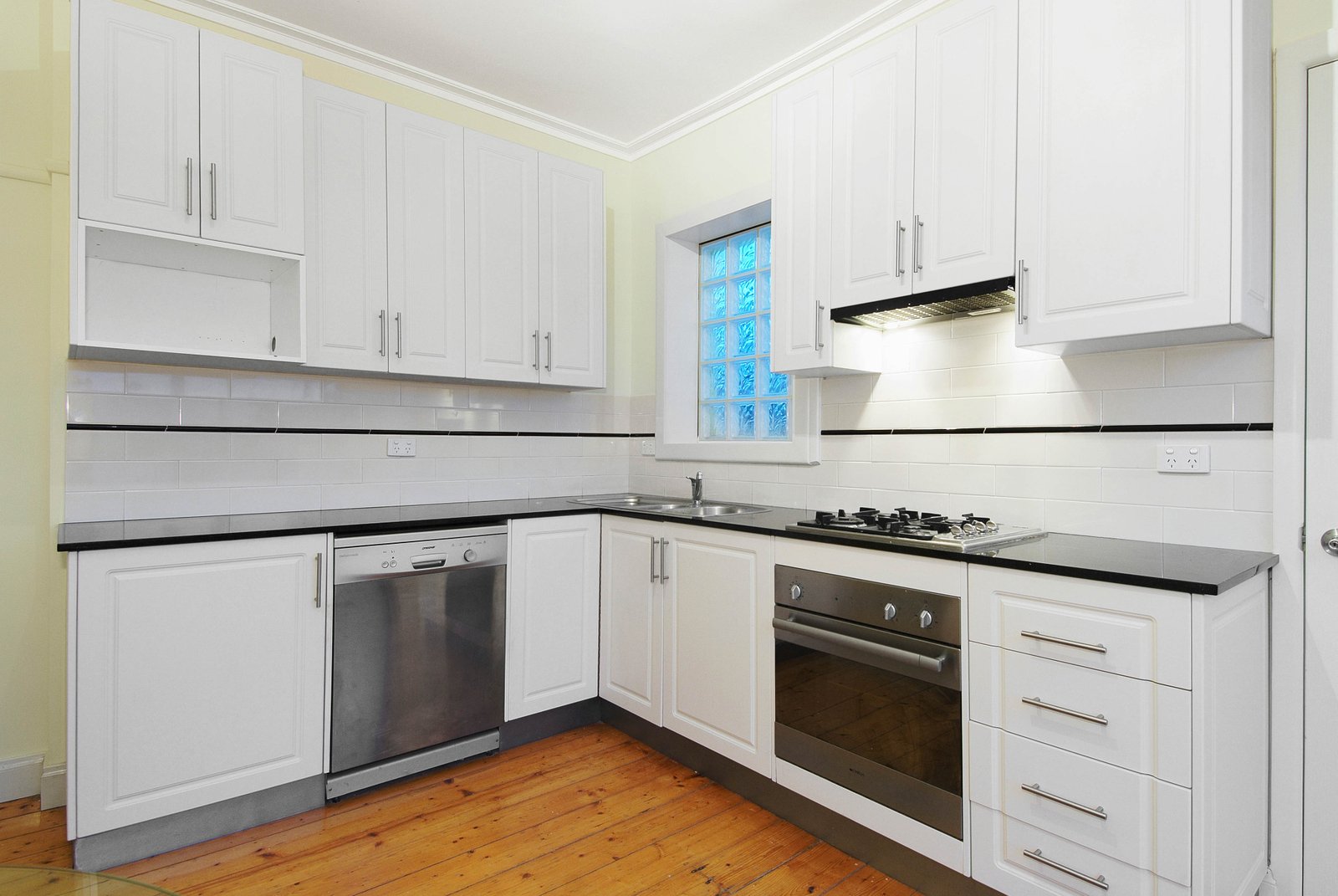 Gallery: 18A Morley Crescent