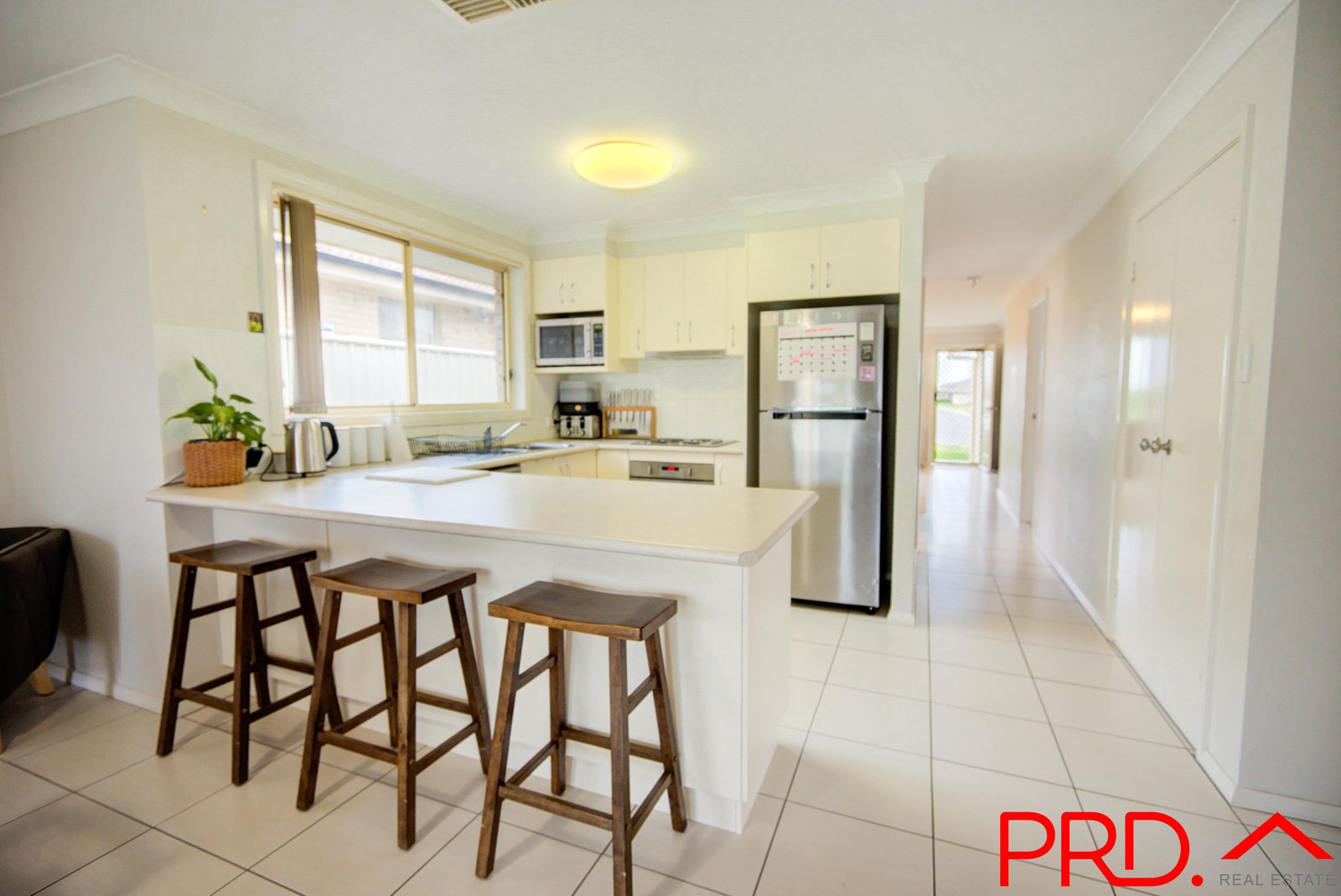 18a Orley Drive TAMWORTH 4