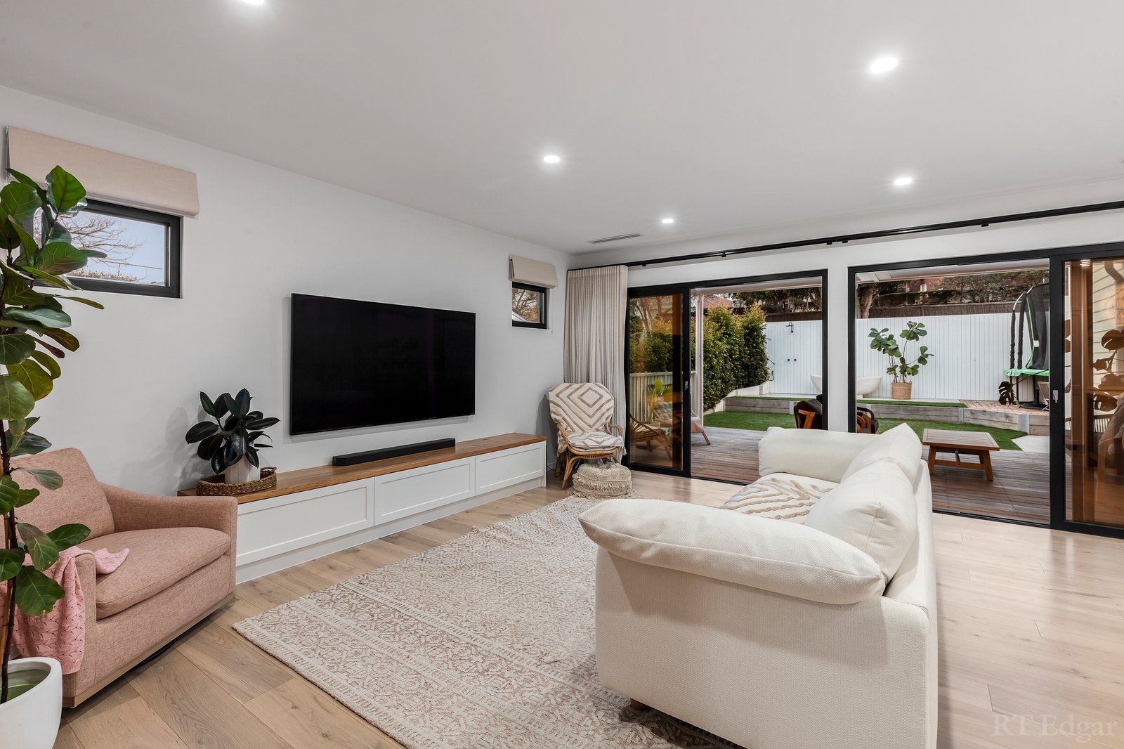 Real Estate and Property in 18B The Parade, Ocean Grove, VIC