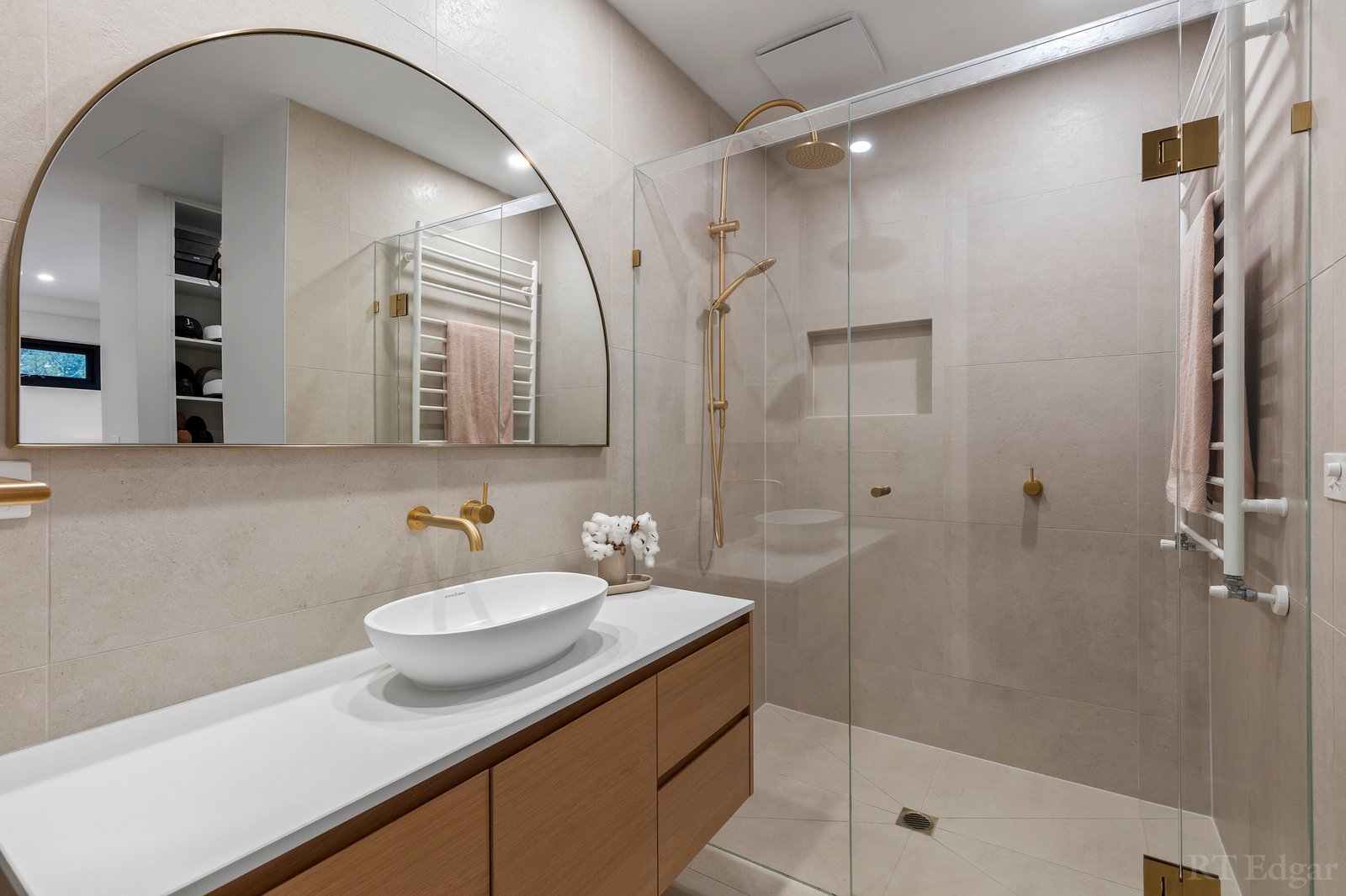 Real Estate and Property in 18B The Parade, Ocean Grove, VIC