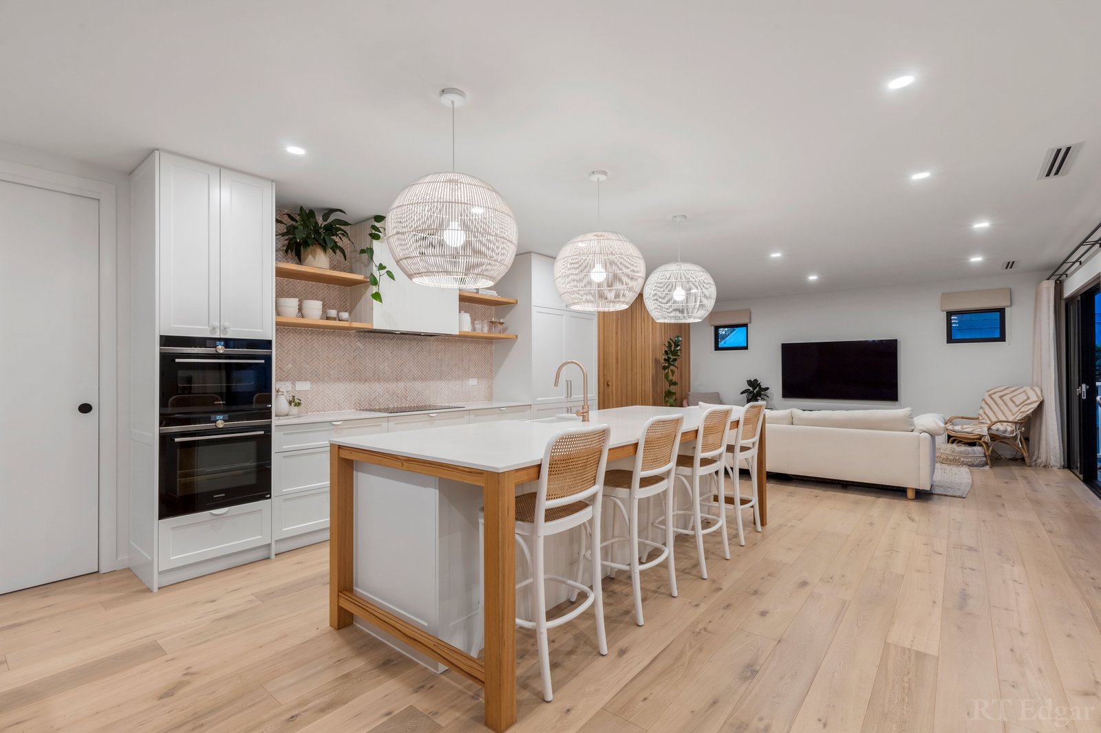 Real Estate and Property in 18B The Parade, Ocean Grove, VIC