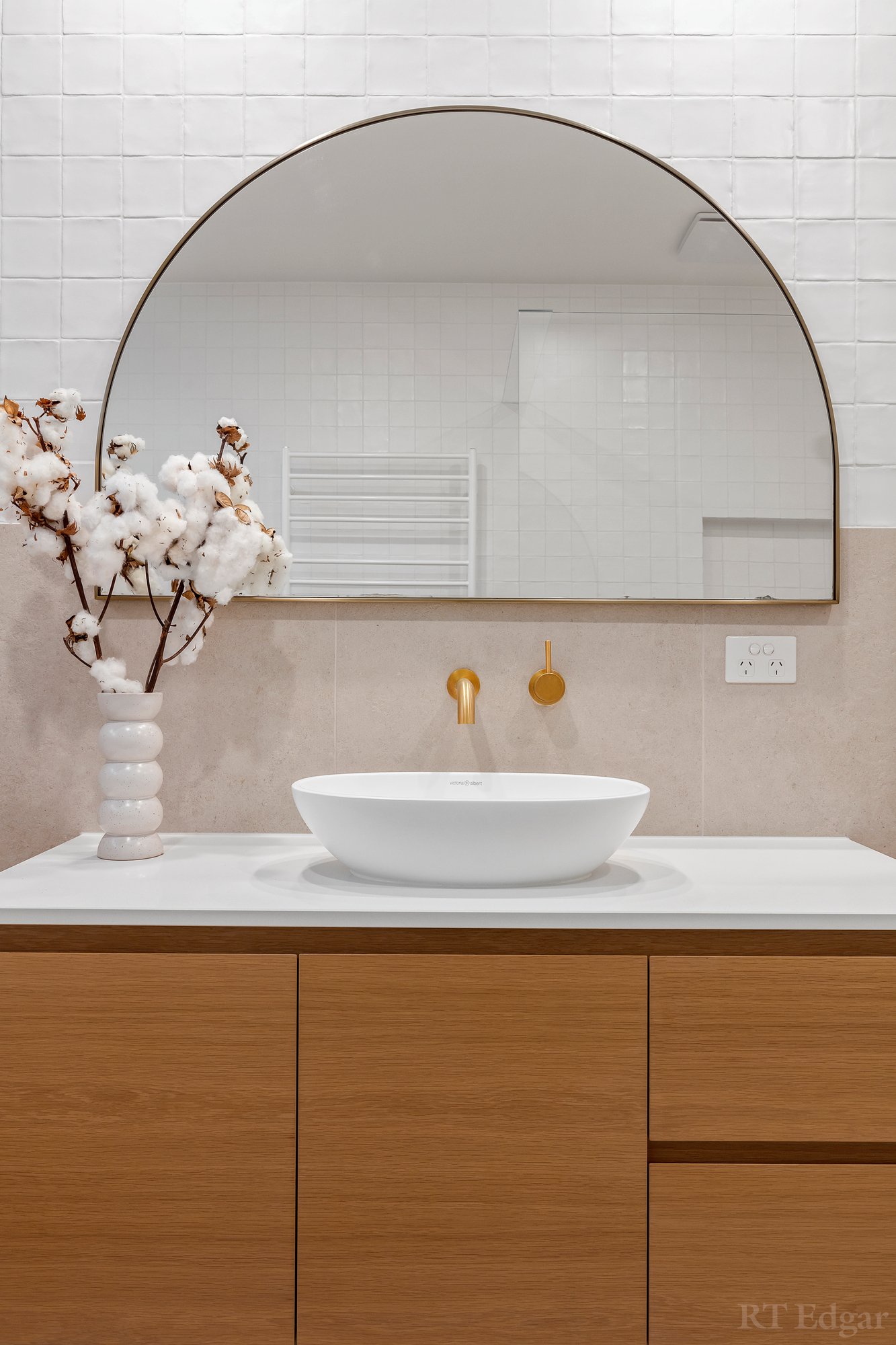 Real Estate and Property in 18B The Parade, Ocean Grove, VIC