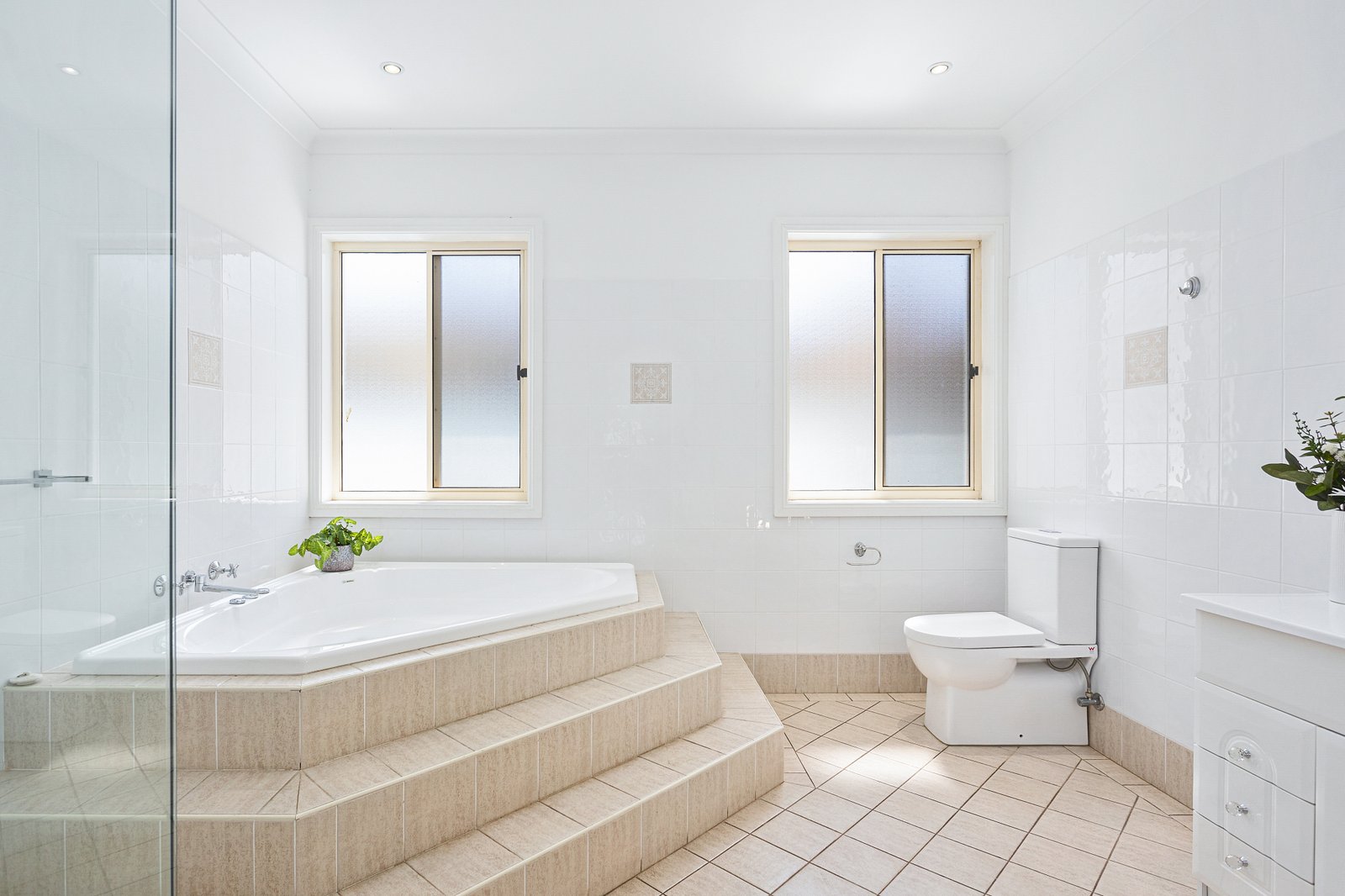 18b Walbon Crescent KOONAWARRA 7