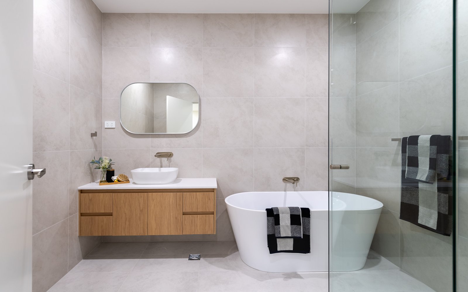 18b Whittle Avenue MILPERRA 8