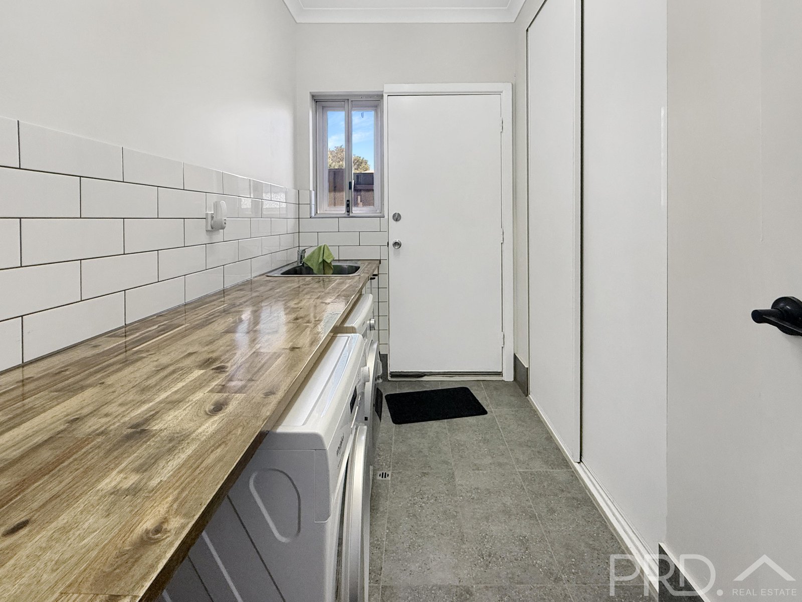 18c Lewis Drive NICKOL 8