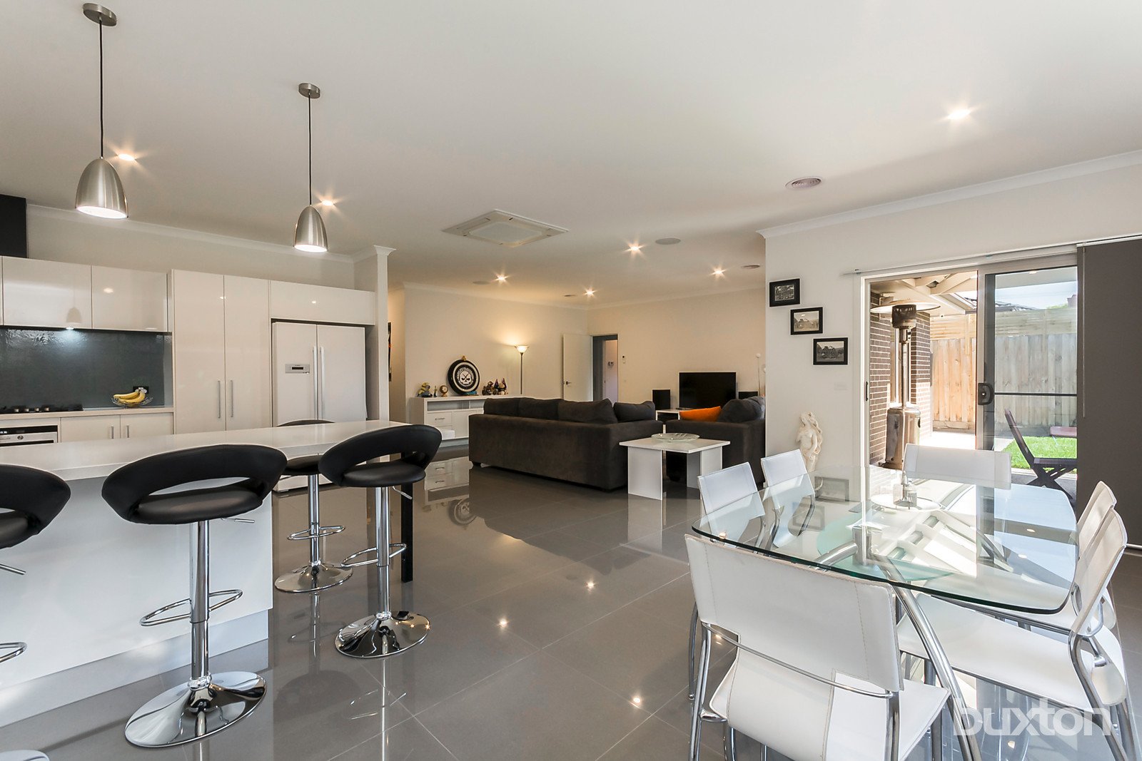 Gallery: 18C Roslyn Road