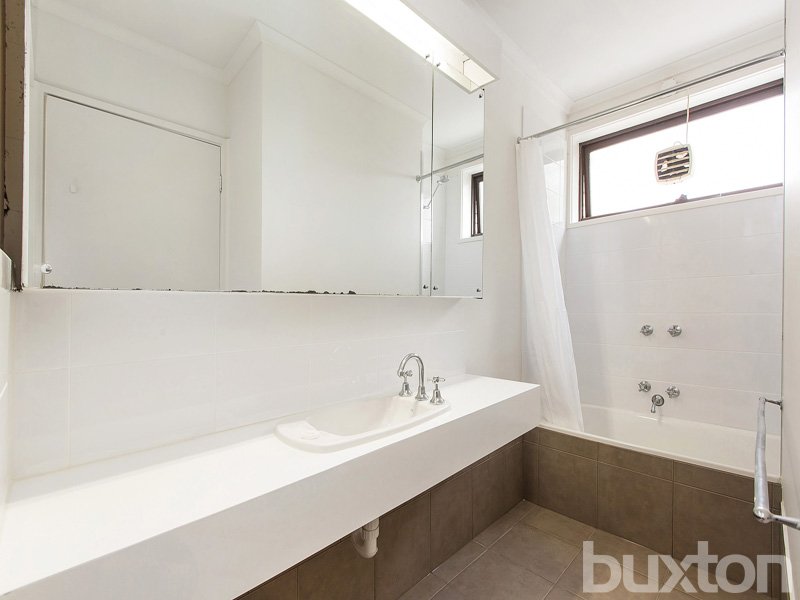 Gallery: 18D/335 Abbotsford Street